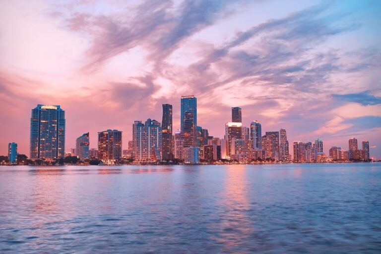 Making the Right Move: A Checklist for Homebuyers