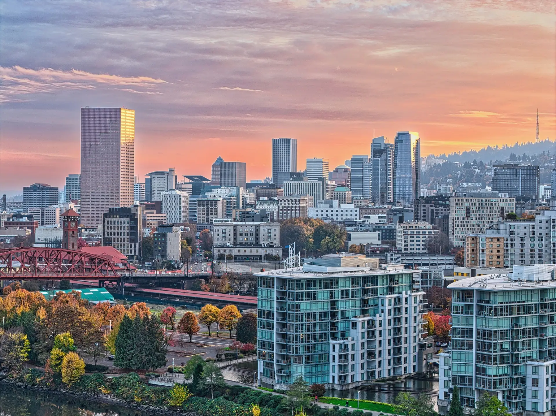 Portland, Oregon skyline at sunset